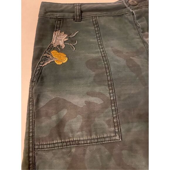 Free People Camo Shorts - Picture 3 of 6